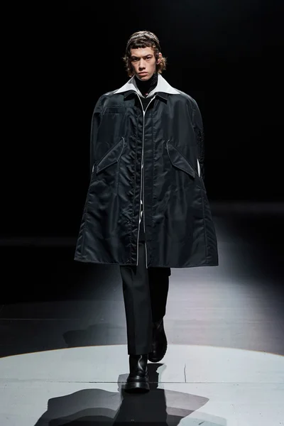 Look 50
